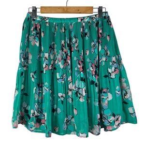 Elle size S green floral skirt mini pleated